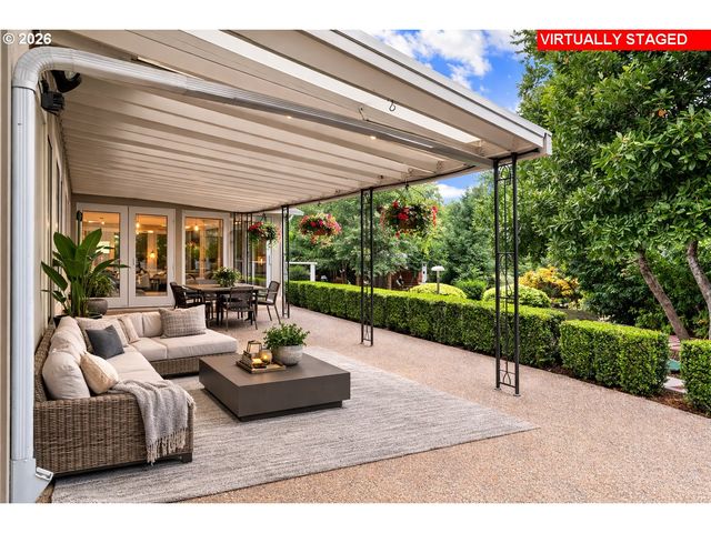 2636 MARIA Ct, West Linn, OR 97068