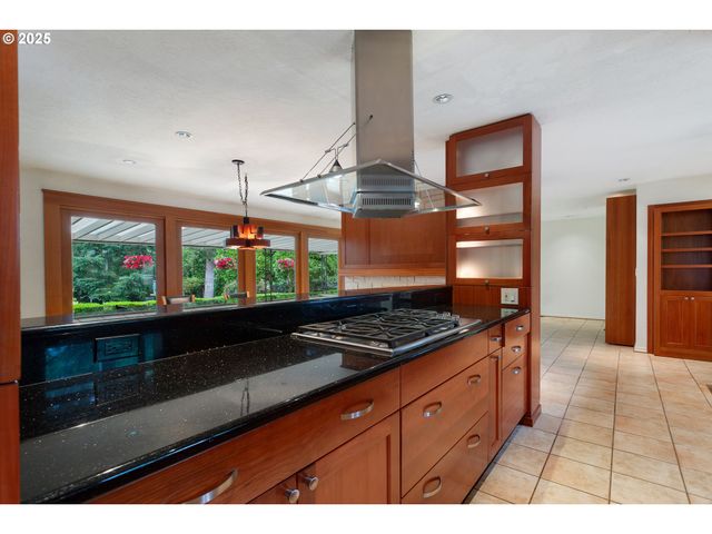 2636 MARIA Ct, West Linn, OR 97068