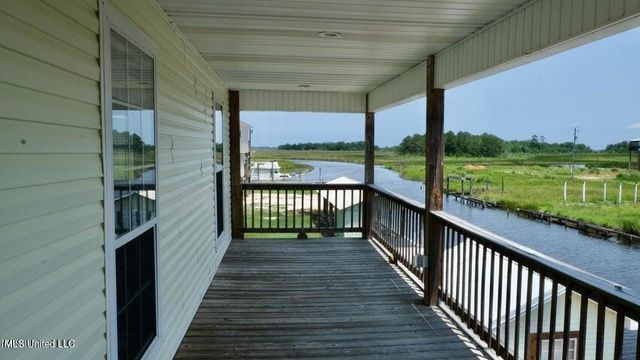 9019 Saint Teresa Drive, Bay Saint Louis, MS 39520