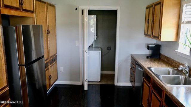 9019 Saint Teresa Drive, Bay Saint Louis, MS 39520