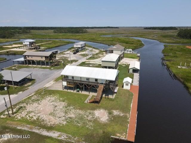 9019 Saint Teresa Drive, Bay Saint Louis, MS 39520