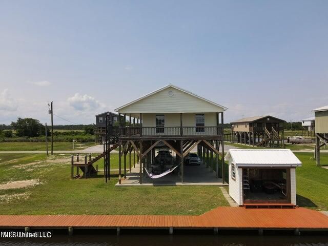 9019 Saint Teresa Drive, Bay Saint Louis, MS 39520