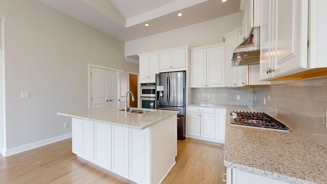 3019 N Spurway Drive, Ann Arbor, MI 48105