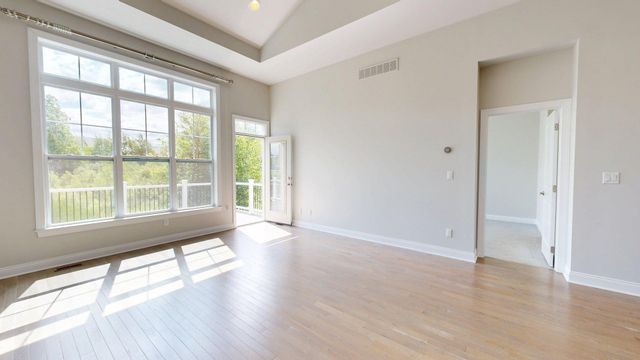 3019 N Spurway Drive, Ann Arbor, MI 48105