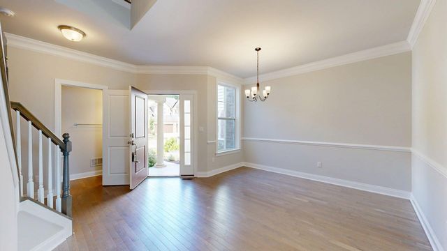 3019 N Spurway Drive, Ann Arbor, MI 48105