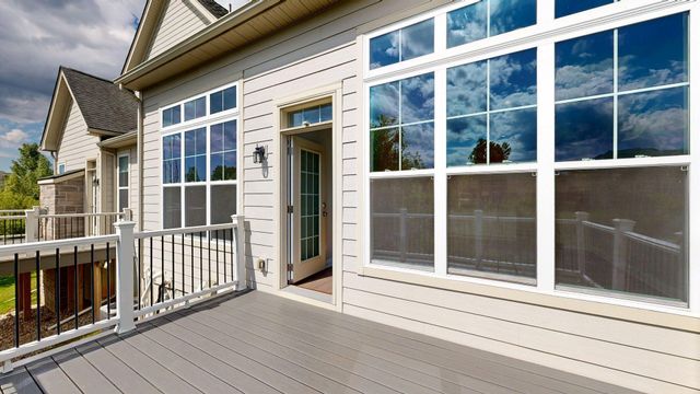 3019 N Spurway Drive, Ann Arbor, MI 48105