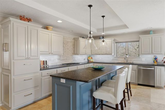 12 Rustic Hills Street, Norman, OK 73072