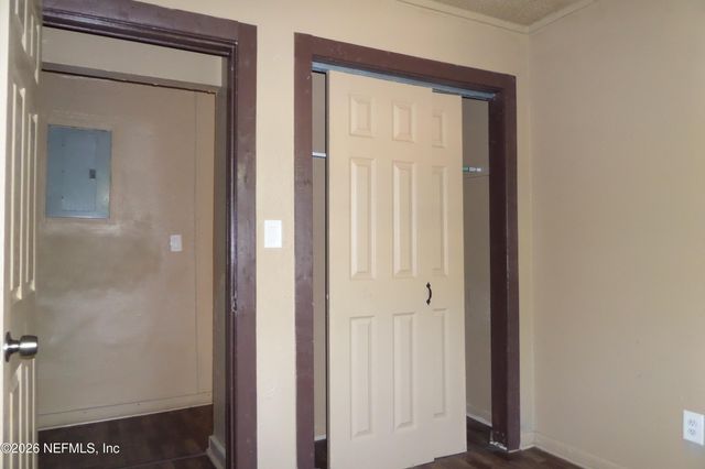 1317 E 3RD Street, Jacksonville, FL 32206