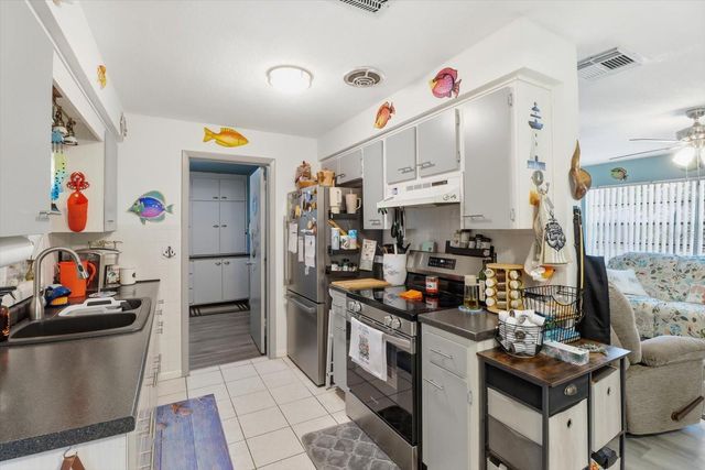 47 S MELBOURNE STREET, Beverly Hills, FL 34465