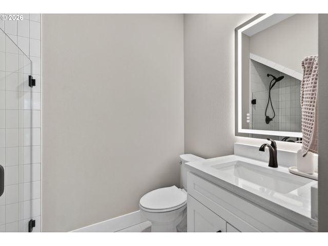 5513 Ne 43RD Pl, Vancouver, WA 98661