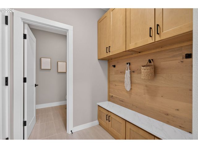 5513 Ne 43RD Pl, Vancouver, WA 98661