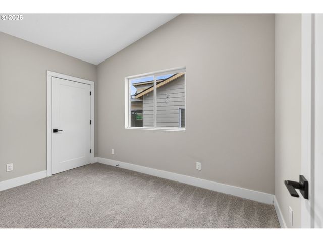 5513 Ne 43RD Pl, Vancouver, WA 98661