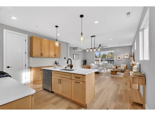 5513 Ne 43RD Pl, Vancouver, WA 98661