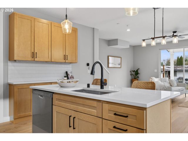 5513 Ne 43RD Pl, Vancouver, WA 98661