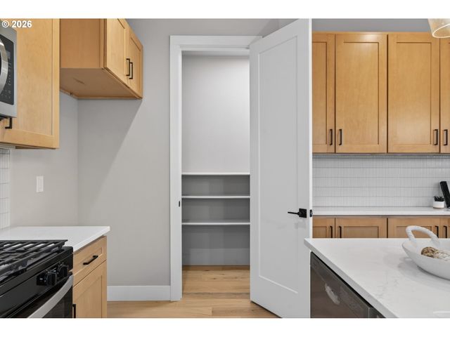 5513 Ne 43RD Pl, Vancouver, WA 98661