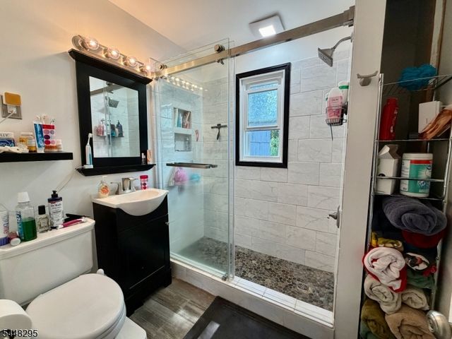 94 S 16Th Ave, Manville Boro, NJ 08835