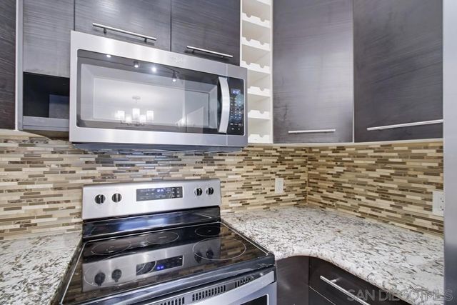 4060 Rosenda Ct 226, San Diego, CA 92122