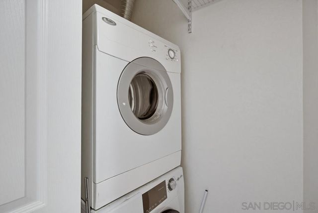 4060 Rosenda Ct 226, San Diego, CA 92122