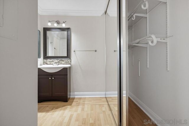 4060 Rosenda Ct 226, San Diego, CA 92122