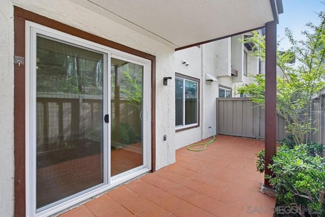 4060 Rosenda Ct 226, San Diego, CA 92122