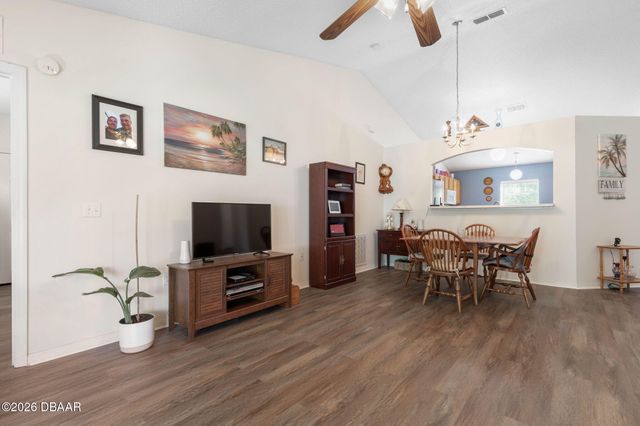 38 Lloyd Trail, Palm Coast, FL 32164