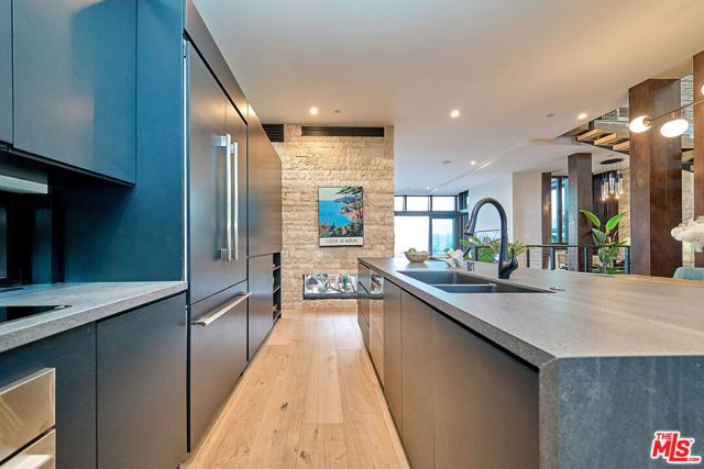 4209 Sea View Lane, Los Angeles, CA 90065