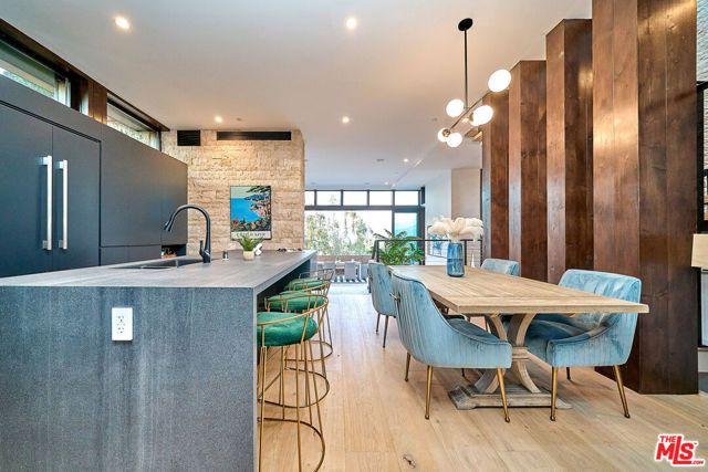 4209 Sea View Lane, Los Angeles, CA 90065