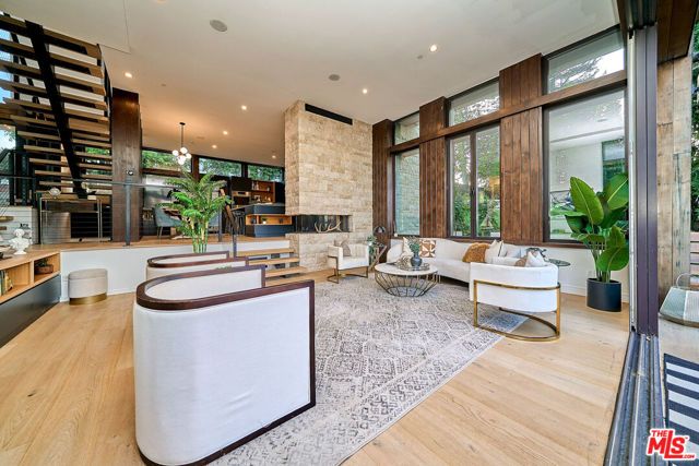 4209 Sea View Lane, Los Angeles, CA 90065