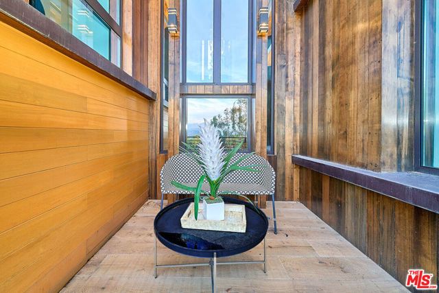 4209 Sea View Lane, Los Angeles, CA 90065