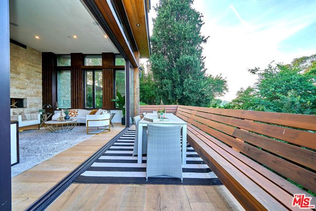 4209 Sea View Lane, Los Angeles, CA 90065