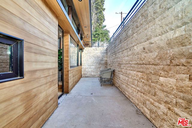 4209 Sea View Lane, Los Angeles, CA 90065