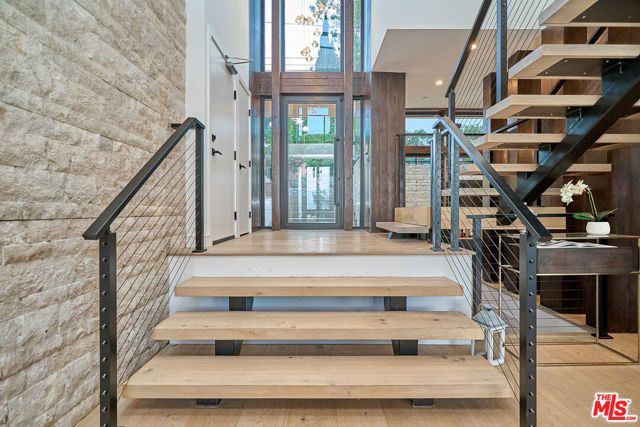 4209 Sea View Lane, Los Angeles, CA 90065