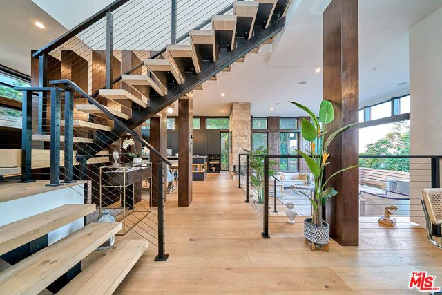 4209 Sea View Lane, Los Angeles, CA 90065