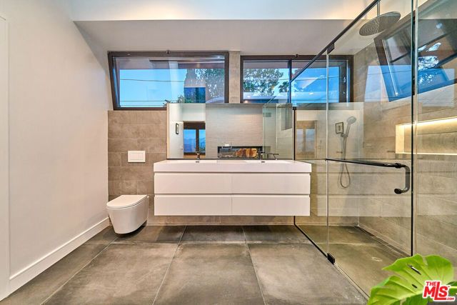 4209 Sea View Lane, Los Angeles, CA 90065