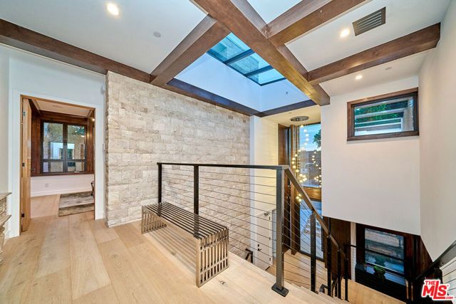 4209 Sea View Lane, Los Angeles, CA 90065