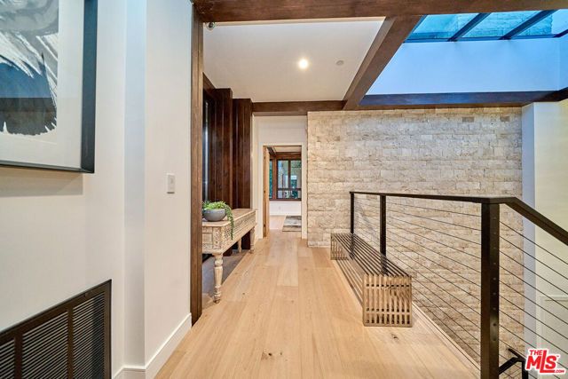 4209 Sea View Lane, Los Angeles, CA 90065