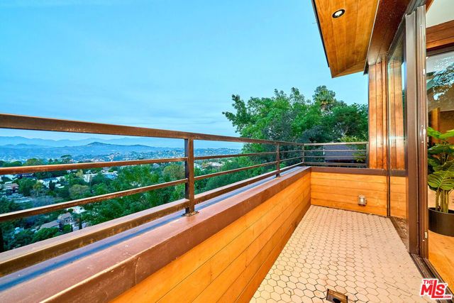 4209 Sea View Lane, Los Angeles, CA 90065