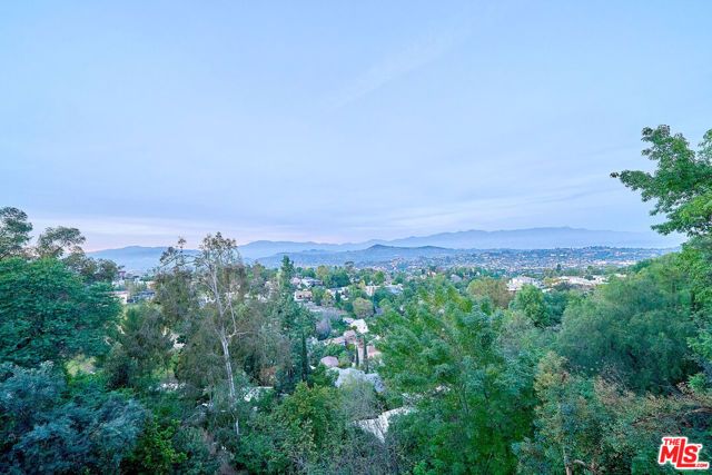 4209 Sea View Lane, Los Angeles, CA 90065