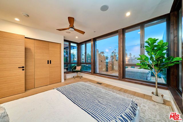 4209 Sea View Lane, Los Angeles, CA 90065