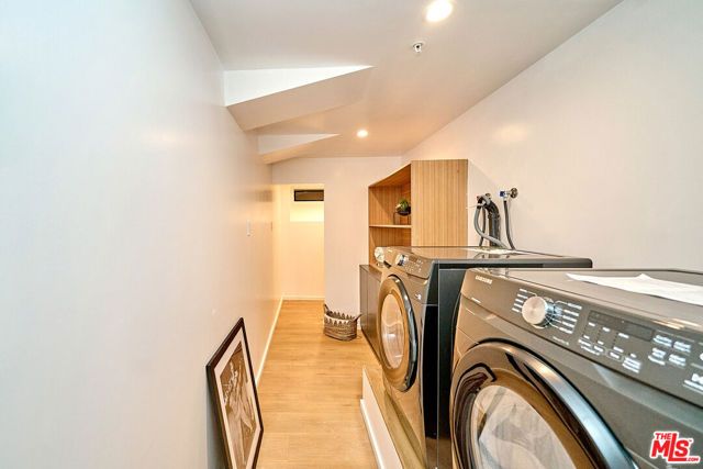 4209 Sea View Lane, Los Angeles, CA 90065