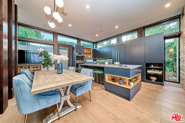 4209 Sea View Lane, Los Angeles, CA 90065