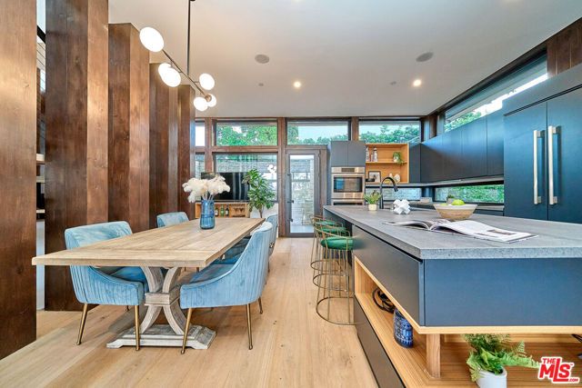 4209 Sea View Lane, Los Angeles, CA 90065