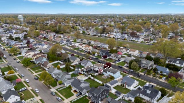 226 Old Farm Road, Levittown, NY 11756