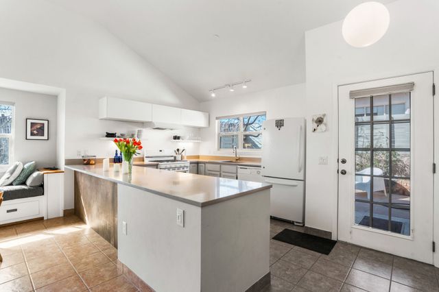 3466 Cerrillos Road L2, Santa Fe, NM 87507