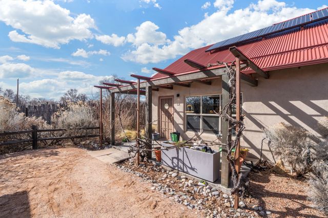 3466 Cerrillos Road L2, Santa Fe, NM 87507