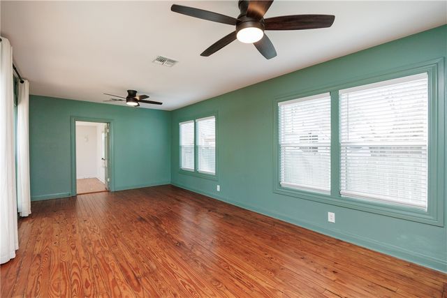 513 Atlantic St, Corpus Christi, TX 78404