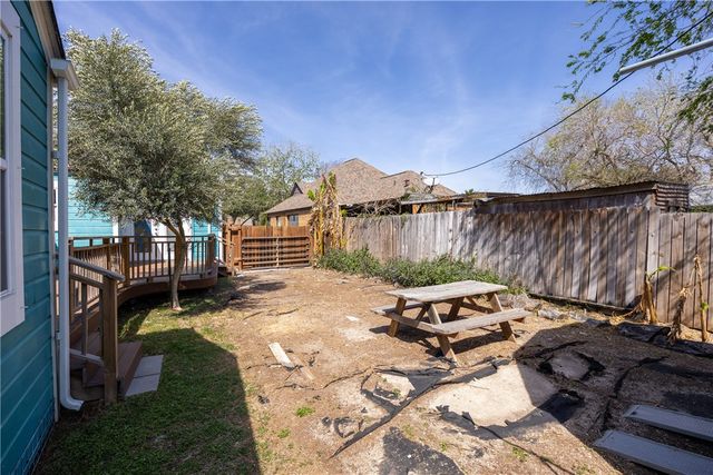 513 Atlantic St, Corpus Christi, TX 78404