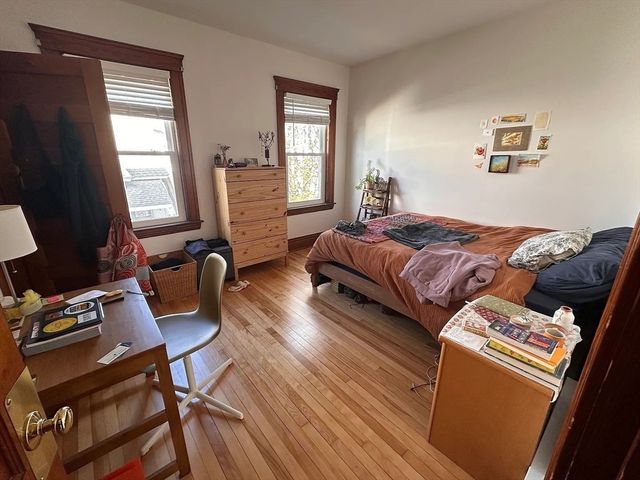 25 Dustin St 3, Worcester, MA 01604