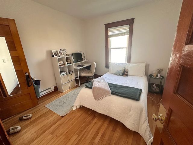 25 Dustin St 3, Worcester, MA 01604