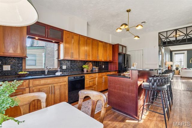 3759 Kosciusko Street, St Louis, MO 63118